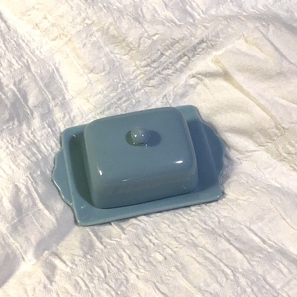 Anthropologie “biscuit” butter dish - Picture 2 of 3